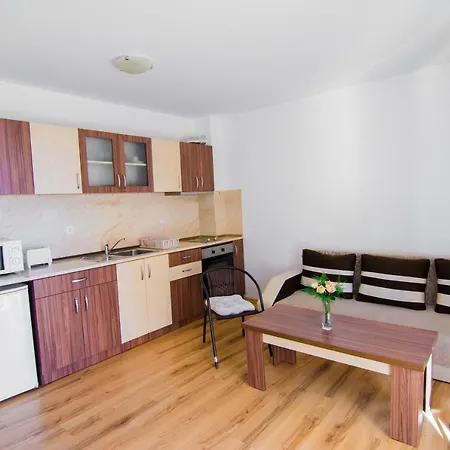 In Victorio 3 Apartment