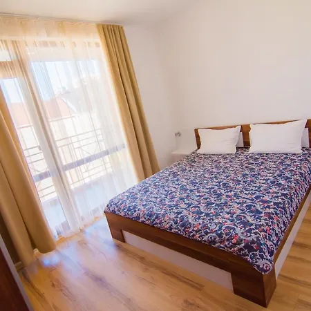 In Victorio 3 Apartment Sweti Wlas